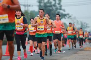 BIB: 15336, 17410, 0100
                            <button type="button" onclick="openModal(10075025)" class="btn btn-primary btn-sm float-right btn-popup" data-toggle="modal" data-target=".modal-high-quality">
                        <i class="fas fa-shopping-cart"></i> Add to Cart
                    </button>
                                            <button type="button" onclick="isThisMe(10075025, true)" class="btn btn-success btn-sm float-right btn-popup btn-isme hidden" data-toggle="tooltip" data-placement="bottom" title="นี่คือรูปของคุณใช่ไหม คลิกที่นี่เพื่อเอาเข้าอัลบั้ม">
                        <i class="fas fa-plus"></i> Add to album
                    </button>
                    <button type="button" onclick="isThisMe(10075025, false)" class="btn btn-warning btn-sm float-right btn-popup btn-isnotme hidden">
                        <i class="fas fa-ban"></i> Remove from album
                    </button>